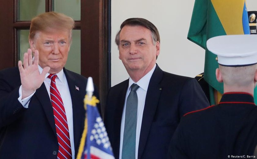 Trump acusa Brasil de desvalorização &#8220;maciça&#8221; do real e anuncia retaliação