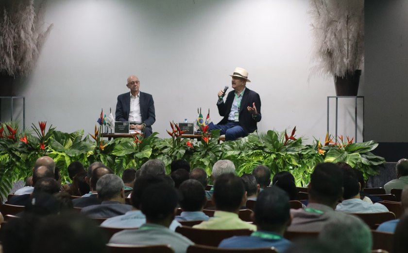 'Brasil precisa retomar projeto de crescimento econômico', destaca Aldo Rebelo no 40º Simpósio da Agroindústria da Cana, em Maceió
