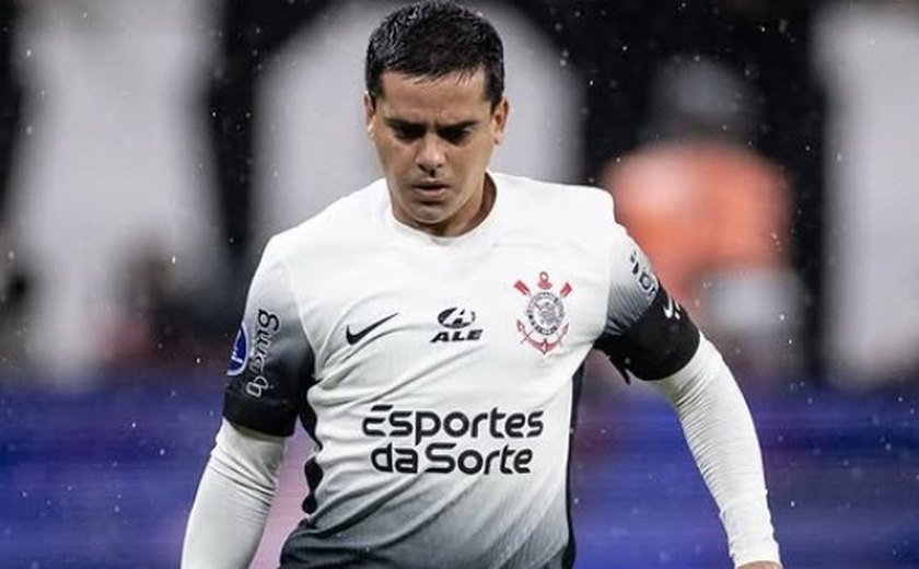 Fagner negocia com o Cruzeiro e deve deixar o Corinthians após 10 anos