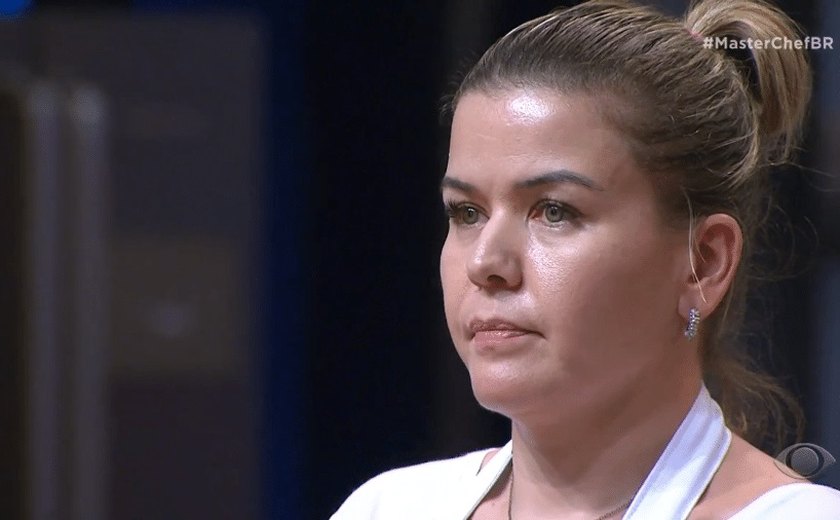 ‘Masterchef Brasil’: Genesca é a 2ª eliminada após errar preparo de bolo de rolo