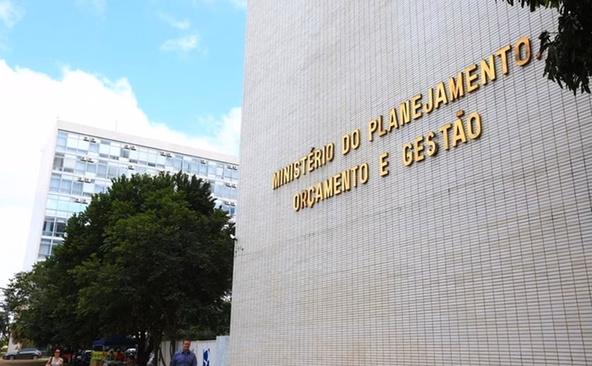 Governo detalha ‘pente-fino’ de R$ 25,9 bilhões no orçamento de 2025