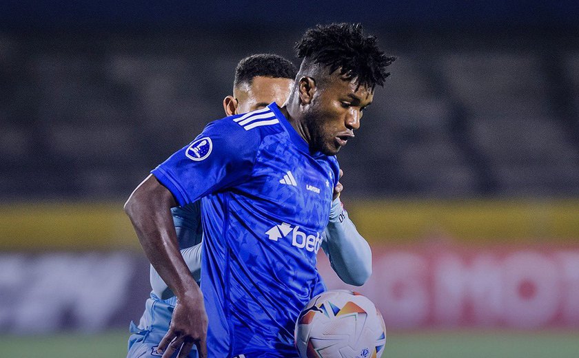 Cruzeiro supera altitude e empata com o Universidad de Quito na estreia da Sul-Americana