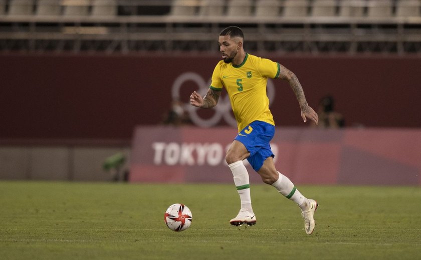 Juventus anuncia contratação do volante brasileiro Douglas Luiz