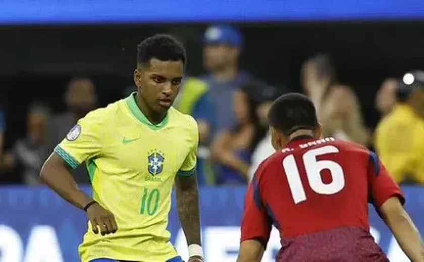 Diante da falta de efetividade e campos reduzidos, seleção brasileira tenta sair do 'aperto' contra Paraguai