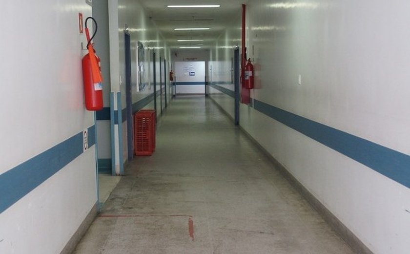 Hospital Geral do Estado mantém corredores vazios há três meses