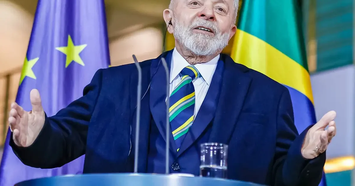 Lula viaja ao México para posse da nova presidente e a encontro