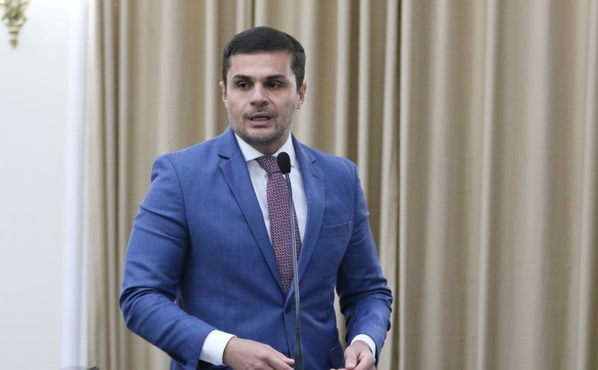 Alexandre Ayres apresenta projeto de criação do cadastro estadual de pedófilos