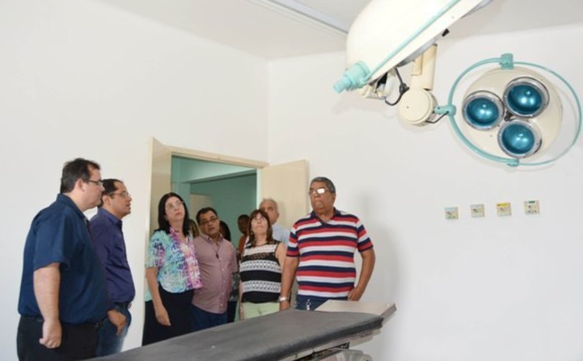 Secretária de Estado da Saúde inspeciona Hospital Municipal de Capela