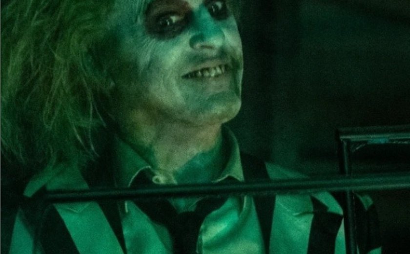 'Foi muito estranho', diz Micheal Keaton sobre a popularidade de Beetlejuice, de 'Os fantasmas se divertem'