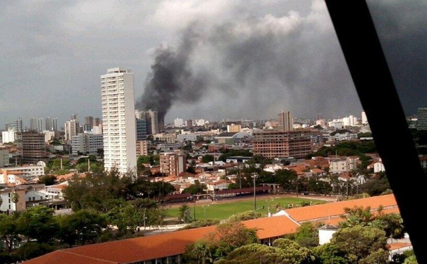 Incêndio atinge prédio do Centro de Pesquisas da Petrobras no Rio