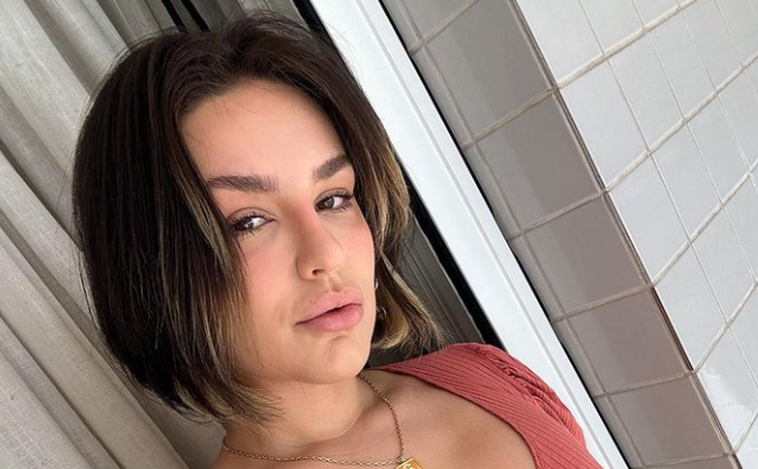 Após elogios por forma física, Kéfera se empolga com treino favorito e avisa: 'Sempre mostrei o que fiz'
