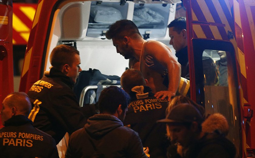 Cerca de 100 pessoas ainda são reféns no Bataclan em ataque na França