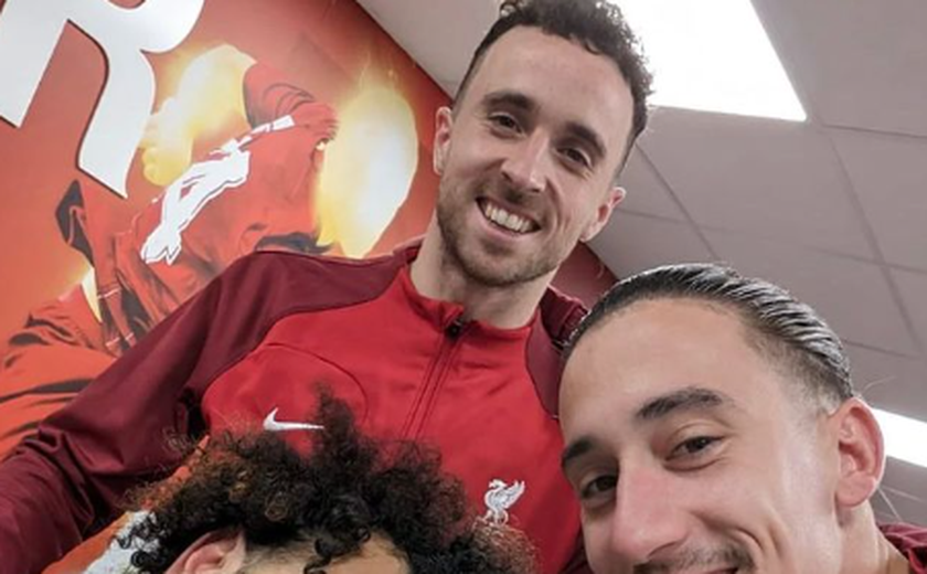 Salah faz dois, Liverpool derrota Brentford e reassume vice-liderança do Campeonato Inglês