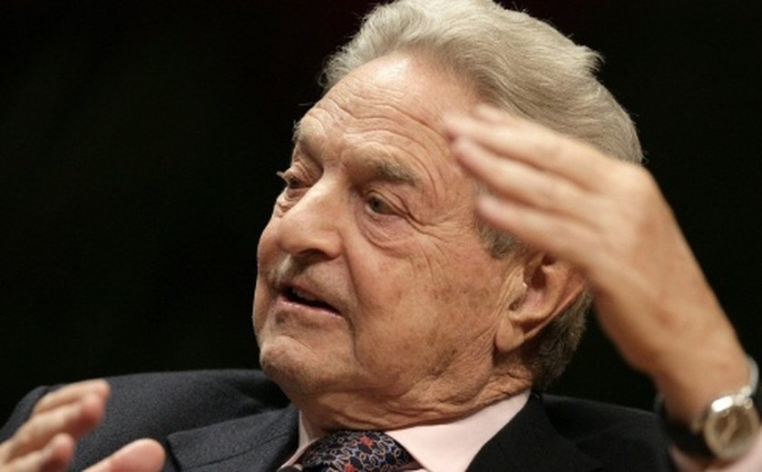 Conheça o bilionário suíço que é apontado como o 'novo George Soros' pela direita americana
