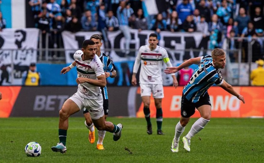 Em prévia da Libertadores, Grêmio vence e afunda Fluminense na lanterna do Brasileirão