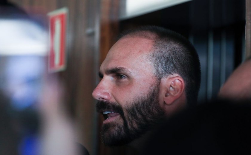 Em live nos EUA, Eduardo Bolsonaro diz que articulou tarifaço de 50%