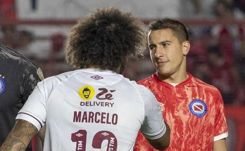 'Sentiu como se a lesão fosse nele mesmo', diz Fernández sobre pisão de Marcelo