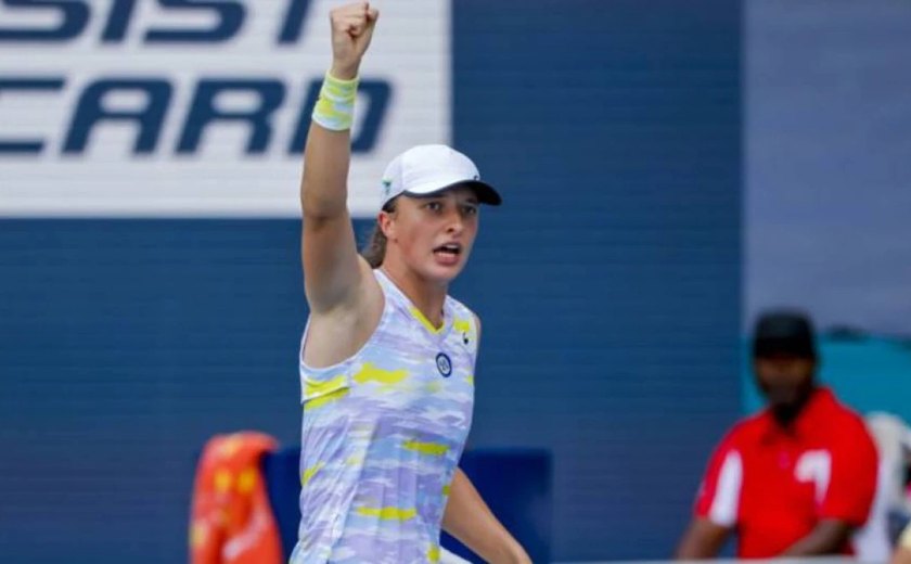 Impecável, Swiatek supera Osaka com direito a ‘pneu’ e é campeã em Miami