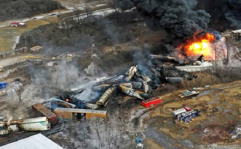 EUA: secretário adverte empresa cujo trem descarrilou em Ohio a apoiar população