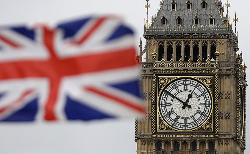 Reino Unido: Comitê recomenda que adiamento do Brexit deve ser considerado