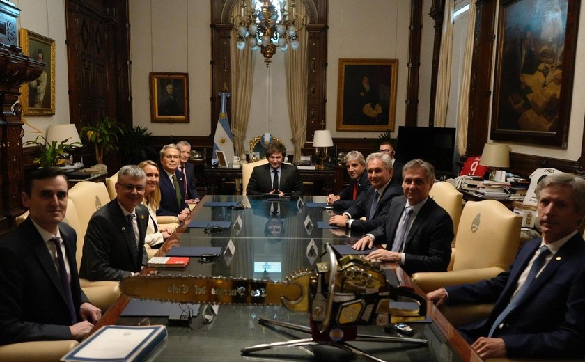 EUA expressam apoio às 'ousadas reformas econômicas' de Milei