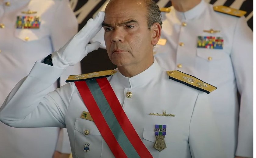 Comandante da Marinha nega mobilização de tropas para golpe