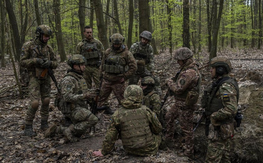 Militar austríaco: Rússia está avançando com sucesso, enquanto o tempo está 'apertando' a Ucrânia