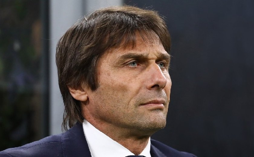 Conte se afasta do Tottenham para se recuperar de operação: ‘Fui impaciente’