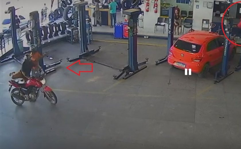 Polícia investiga execução a tiros dentro de oficina mecânica no centro de Arapiraca