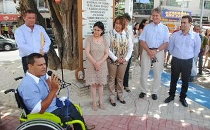 Arapiraca: Praça Marques é entregue revitalizada e com acessibilidade