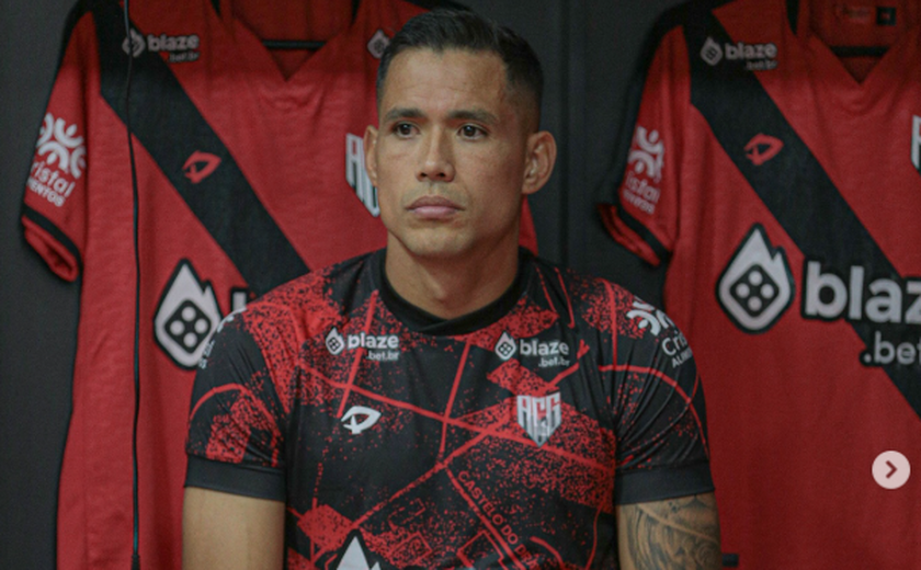 Atlético-GO e Coritiba fazem jogo truncado e empatam sem gols pela Série B em Goiânia