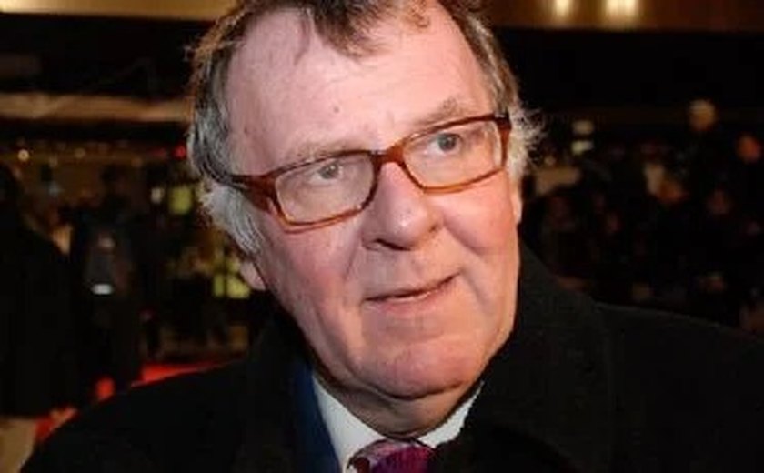 Tom Wilkinson, ator de 'Batman Begins' e 'Missão Impossível', morre aos 75 anos
