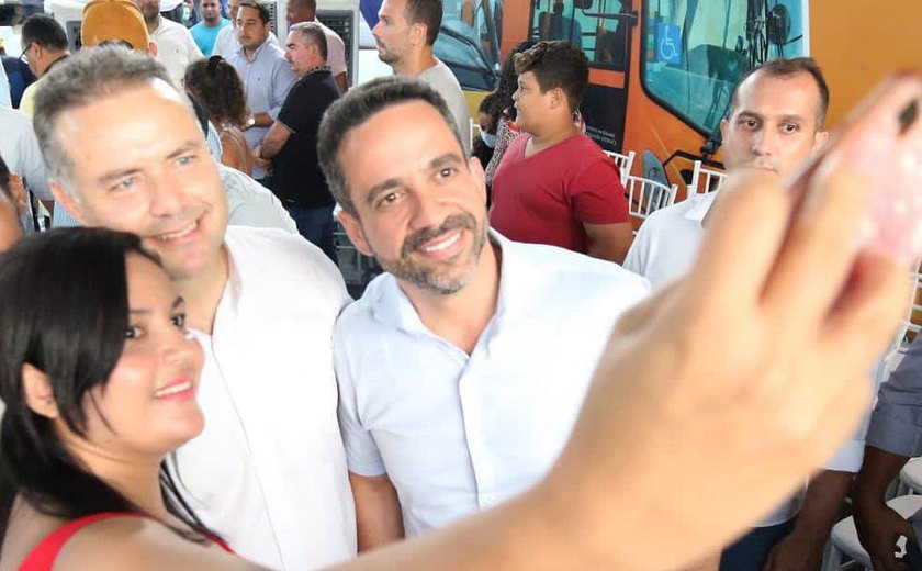 A defesa de um governo estadual popular passa por Renan, Paulo e Lula, disse governador