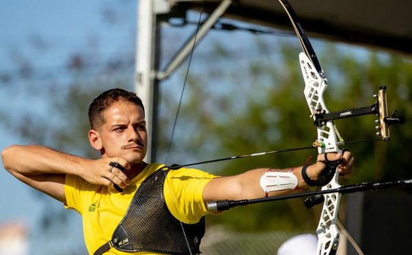 Marcus D'Almeida conquista o bronze na etapa de Paris da Copa do Mundo de tiro com arco