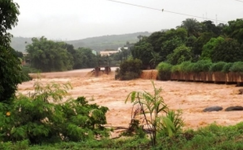 Chuvas provocam 24 mortes no Espírito Santo; 54 cidades foram atingidas