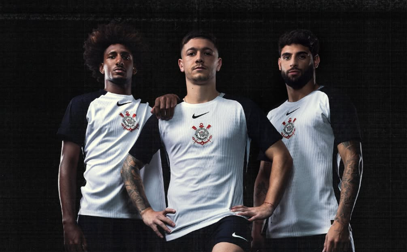 Corinthians lança uniformes em homenagem ao Mundial de 2000 após provocar Palmeiras