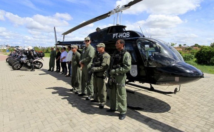 Governo Presente segue com repasse de helicóptero e motos para o policiamento
