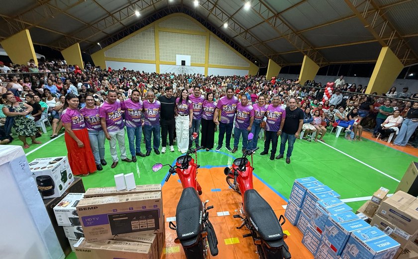 Fabinho Monteiro, vice-prefeito de Monteirópolis realiza grande show de prêmios
