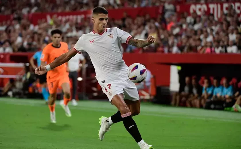 Sevilla perde do Valencia pelo Espanhol antes de encarar o Manchester City na grande final