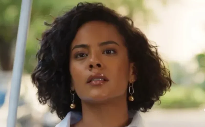 'Tem dias difíceis', diz Bella Campos sobre críticas ao seu trabalho
