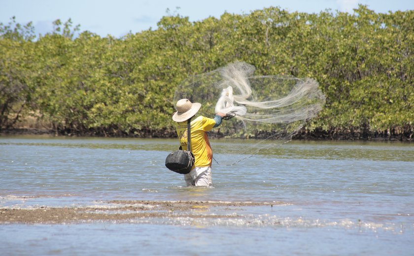 Coruripe inicia mapeamento de pescadores e marisqueiras com ação no povoado Barreiras nesta quarta-feira (09)