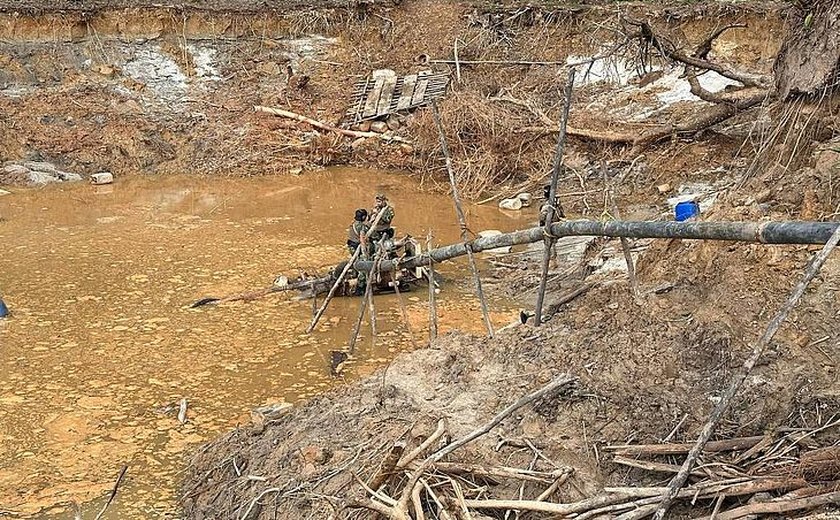 Investigação policial na terra Yanomami: PF apreende equipamentos e alerta para crimes do garimpo
