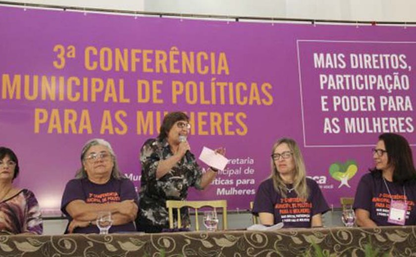 Arapiraca: Célia defende união de homens e mulheres para avanço social
