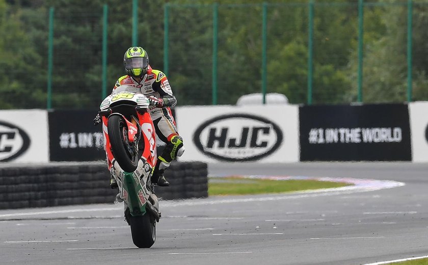 Em prova confusa, Cal Crutchlow vence etapa argentina da MotoGP; Márquez é punido