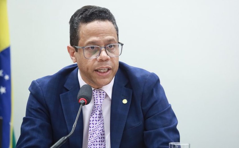 Comissão debate regulamentação da venda de álcool 70%