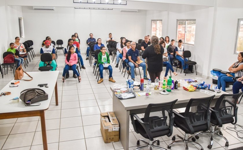 Formação continuada trabalha coleta seletiva nas escolas de Coruripe