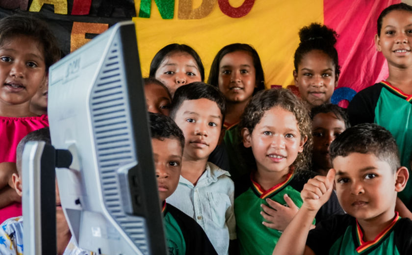 Escolas Conectadas já garante internet de qualidade a 60% das unidades públicas de ensino básico