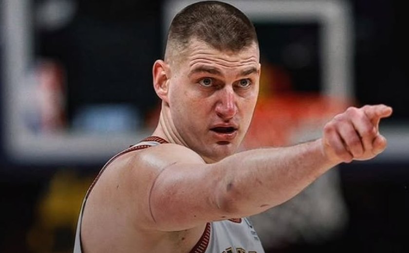Jokic decide, Nuggets vencem Kings e embalam na temporada regular da NBA