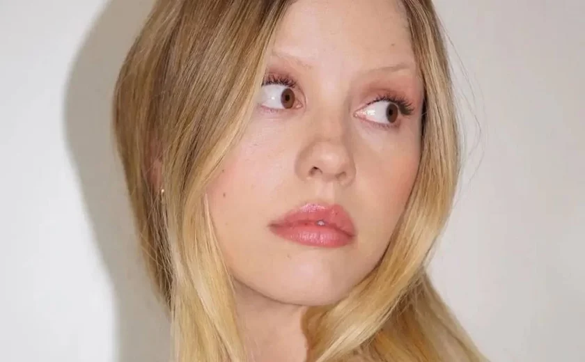 Mia Goth é acusada de chutar cabeça de figurante durante filmagens de 'MaXXXine'
