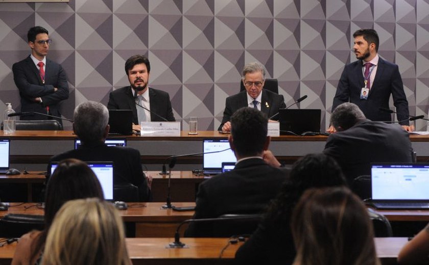 Comissão aprova medida provisória que amplia isenção da conta de luz para famílias de baixa renda